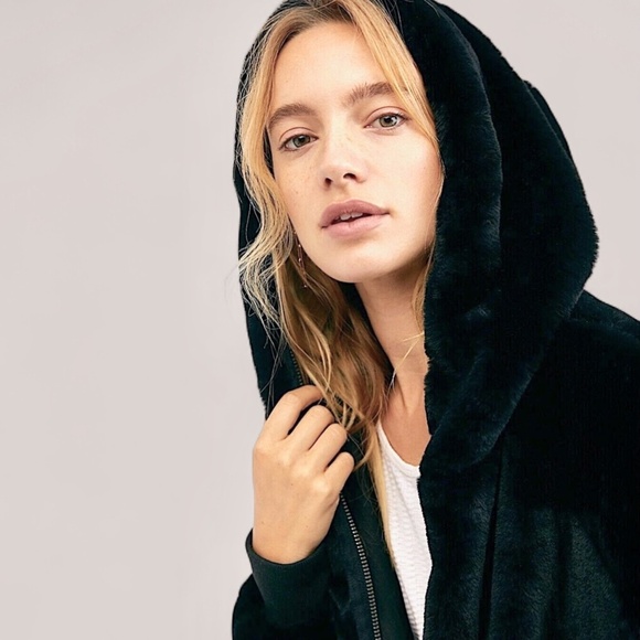 FREE PEOPLE Turn Up Hooded Faux Mink Fur Oversized Teddy Bomber Jacket Black - Picture 4 of 16